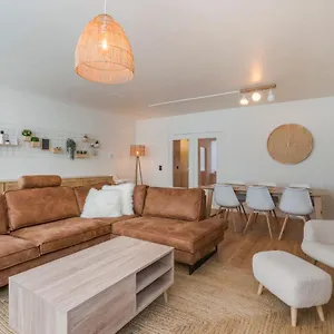 Ruim En Warm In De Winkelstraat Appartement Ostende