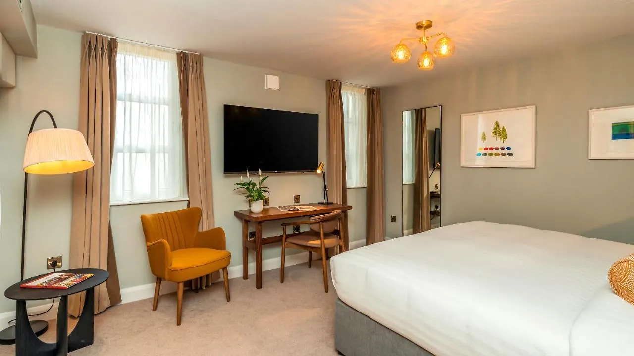 ****  The Fleet Hotel Dublin Ireland
