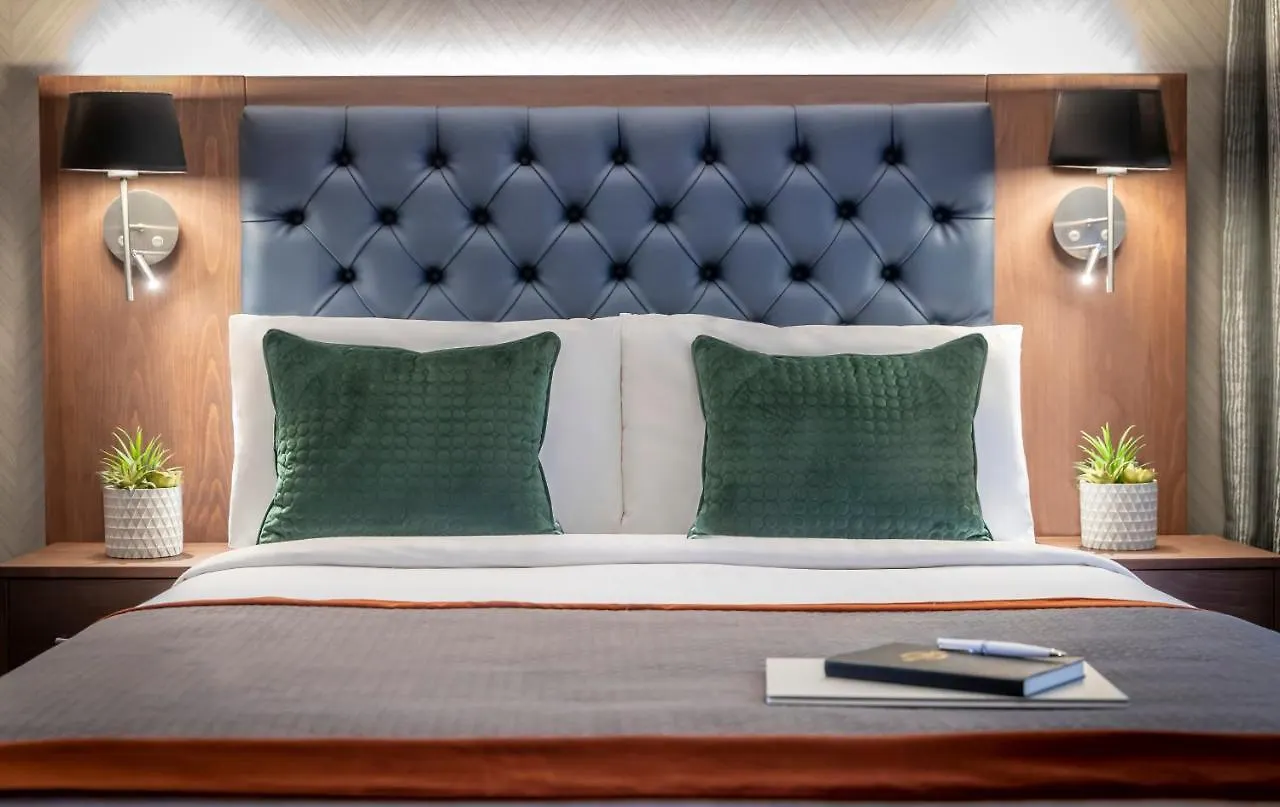 ****  The Fleet Hotel Dublin Ireland