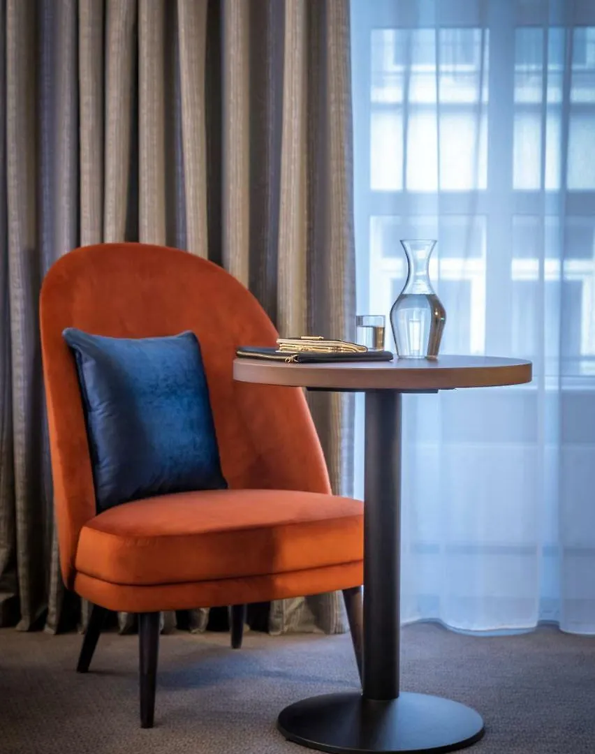 ****  The Fleet Hotel Dublin Ireland